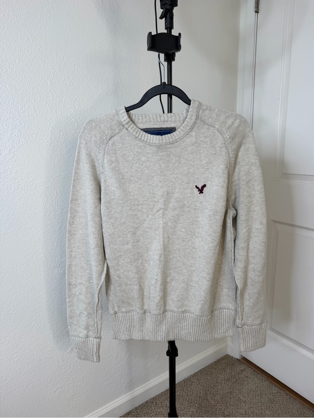 American Eagle Outfitters Light Gray Crewneck Sweater with Burgundy Logo